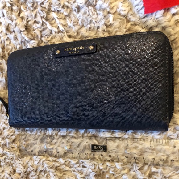 Kate Spade Envelope Wallet - Picture 7 of 7